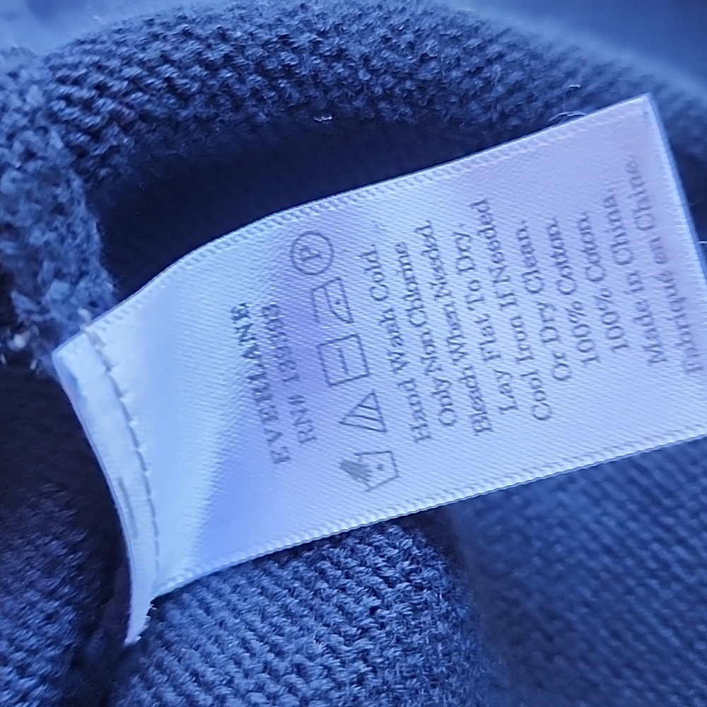 EVERLANE Sweater - Picture 7 of 7
